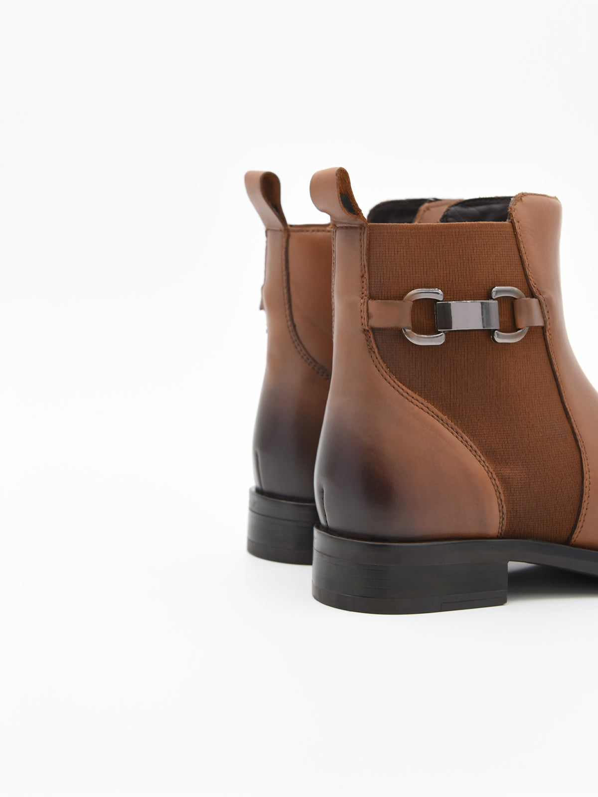 BOTINES CUERO CON ELÁSTICO DE PIEL