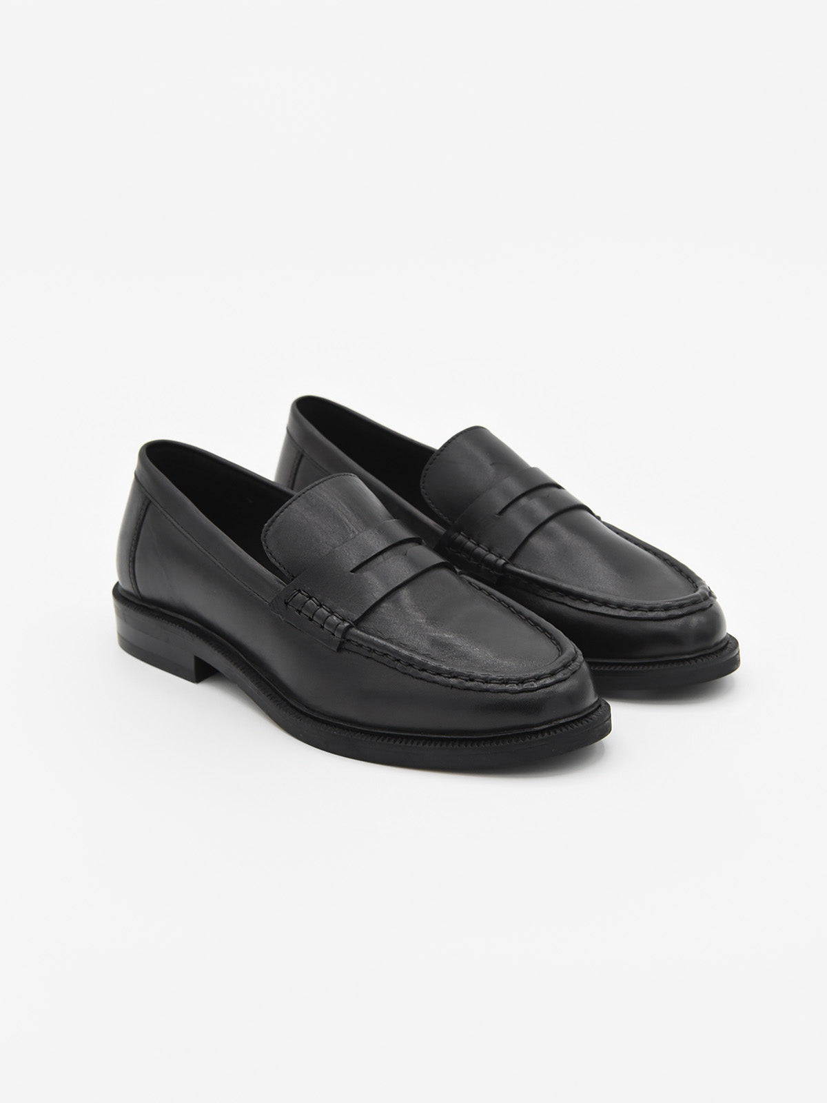 MOCASINES DE PIEL NEGROS PARA MUJER