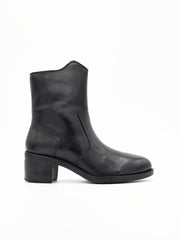 BOTÍN NEGRO DE TACÓN ANCHO