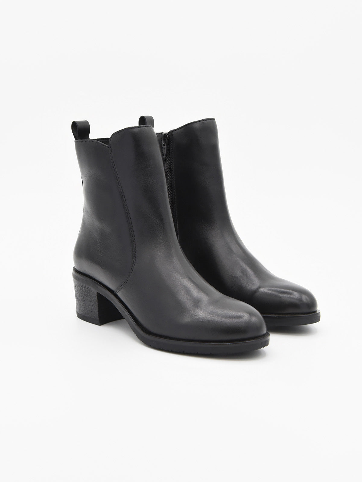 BOTINES NEGROS DE TACÓN MEDIO