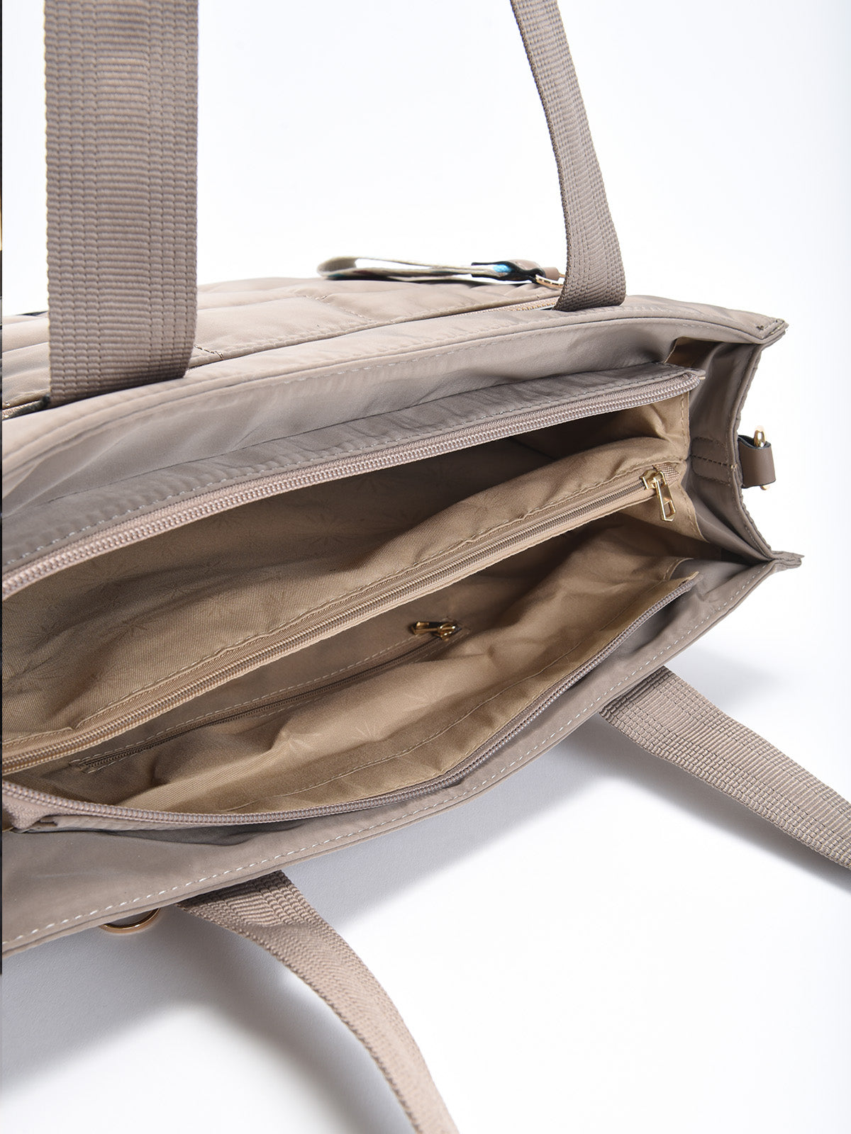 Bolso shopper acolchado taupe
