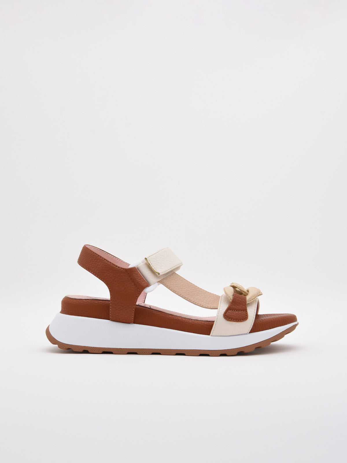 Sandalia deportiva con cadena cuero para mujer
