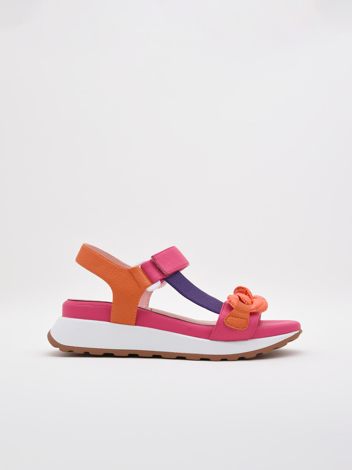 Sandalia deportiva naranja y fucsia con cadena para mujer